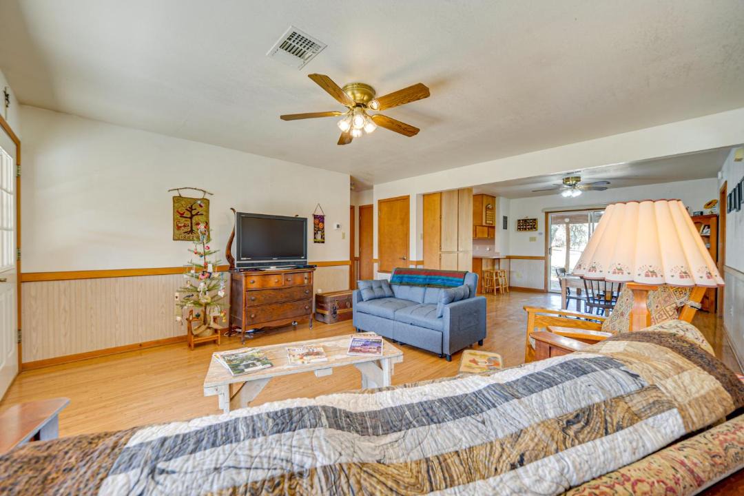 Photo of Others in Harper