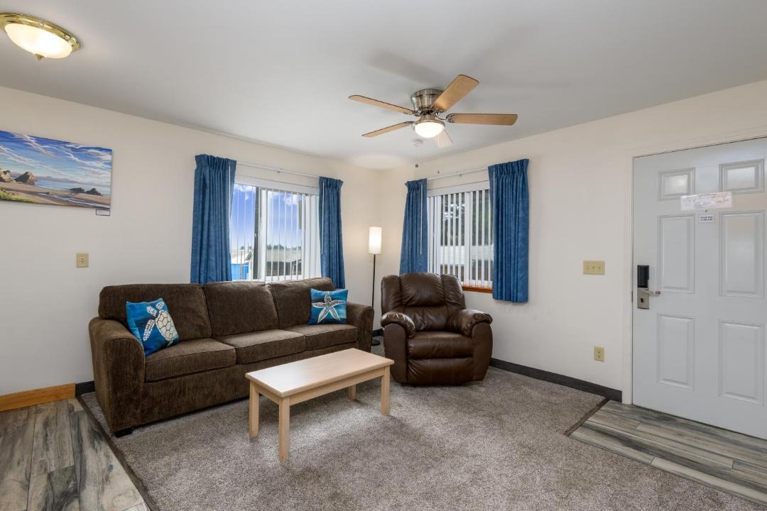 Photo of Others in Harbor