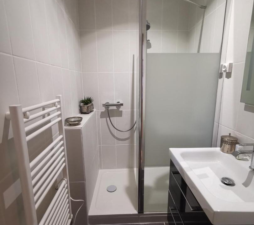 Photo of Bathroom in Le Cateau-Cambresis