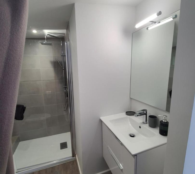 Photo of Bathroom in Saint-Egreve