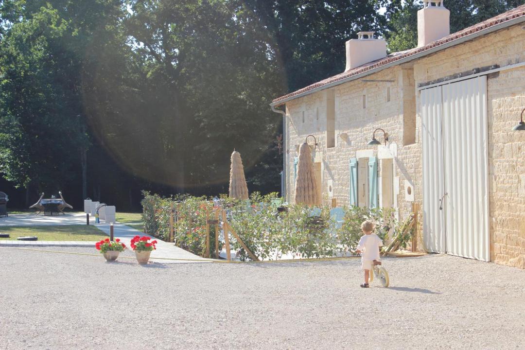 Photo of Others in Lorigne