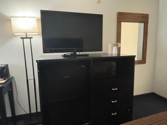 Photo of Others in Outlook