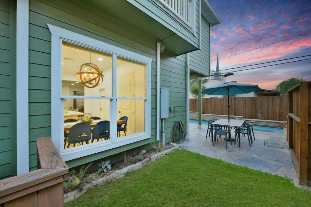 Photo of Patio Balcony in Houston Heights