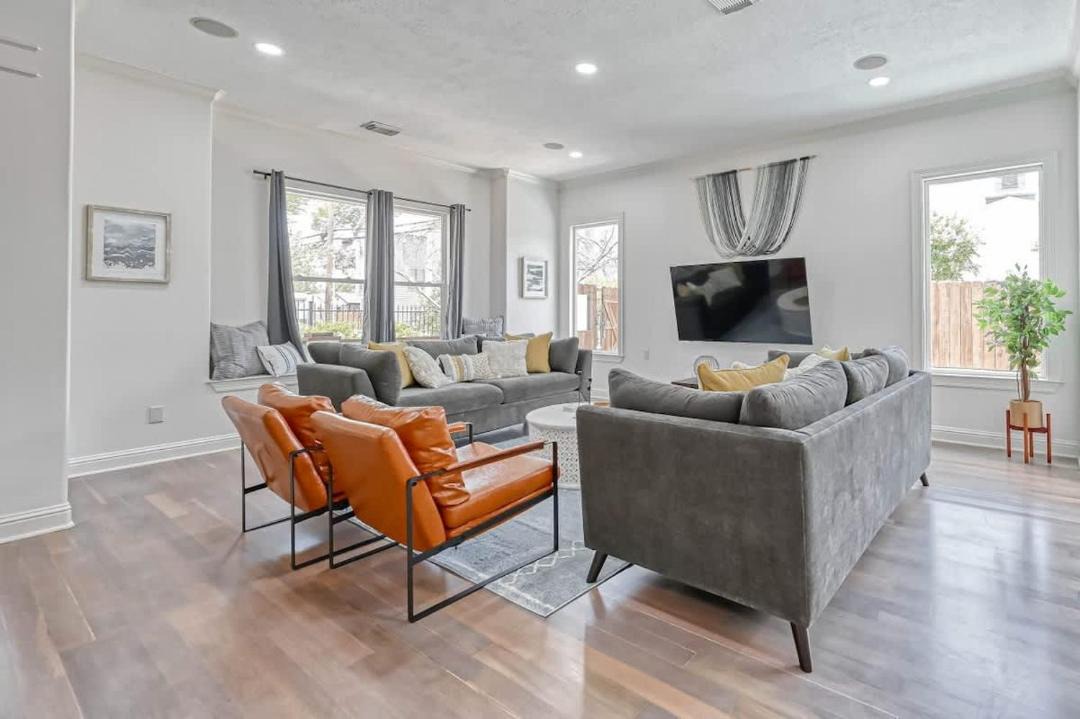 Photo of Livingroom in Houston Heights