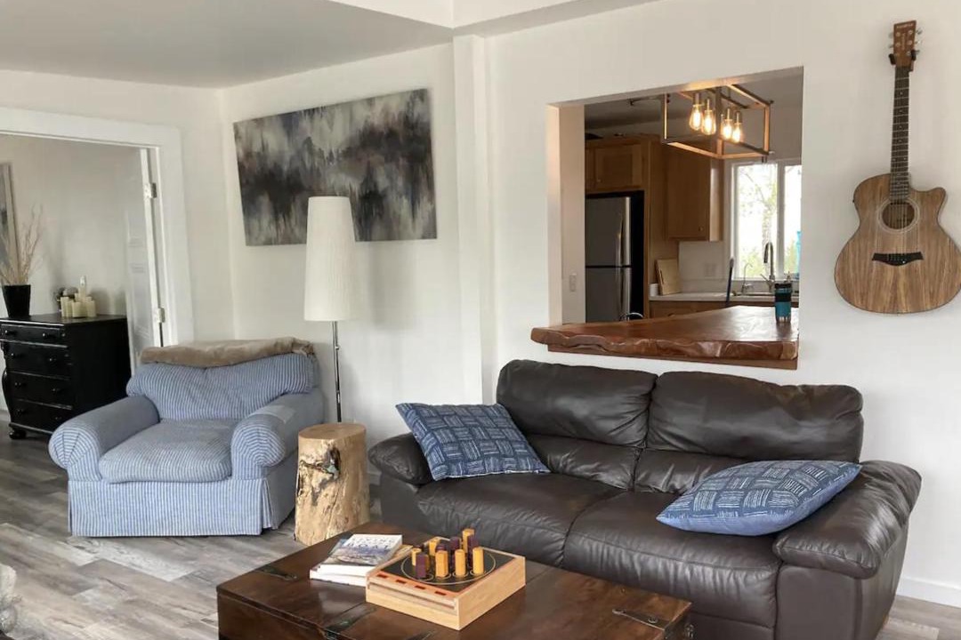 Photo of Livingroom in Cloverdale