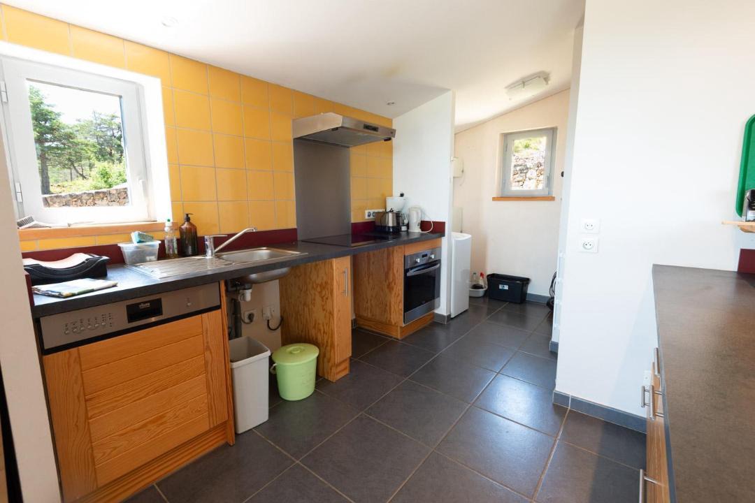 Photo of Kitchen in Saint-Pierre-des-Tripiers