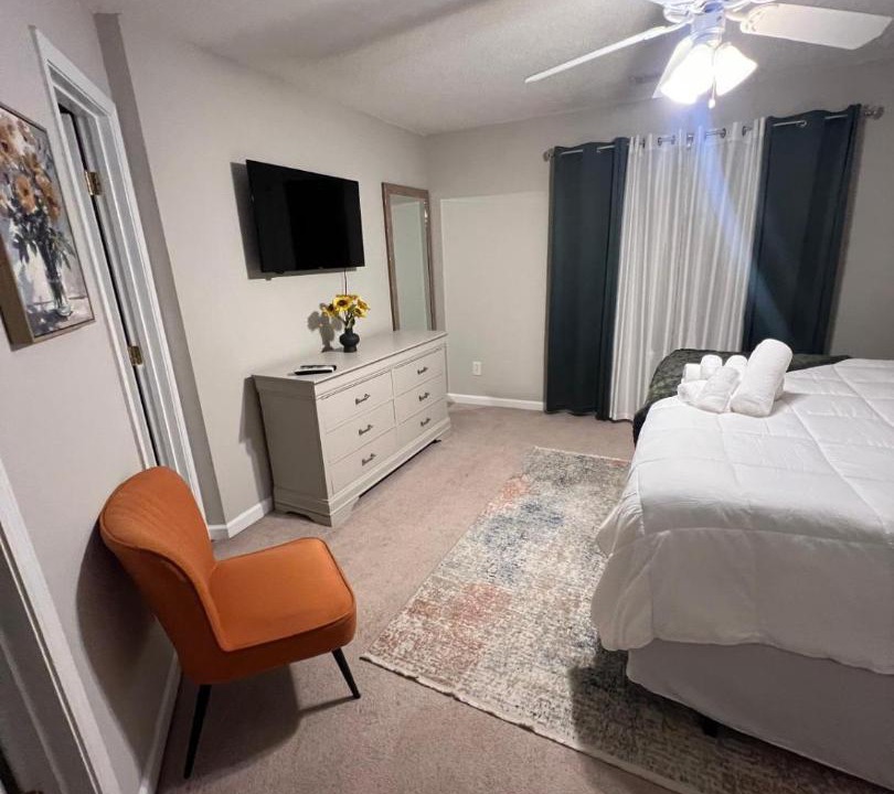Photo of Bedroom in Lovejoy