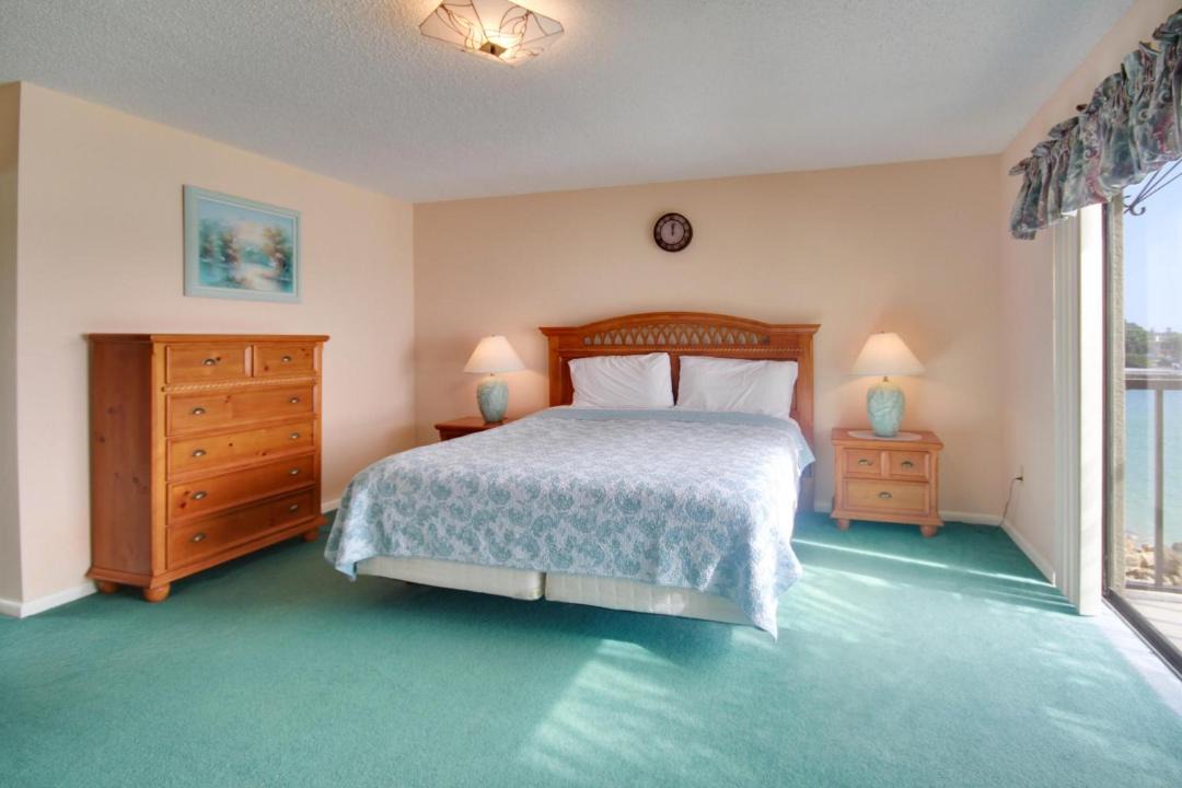 Photo of Bedroom in Sunset Beach