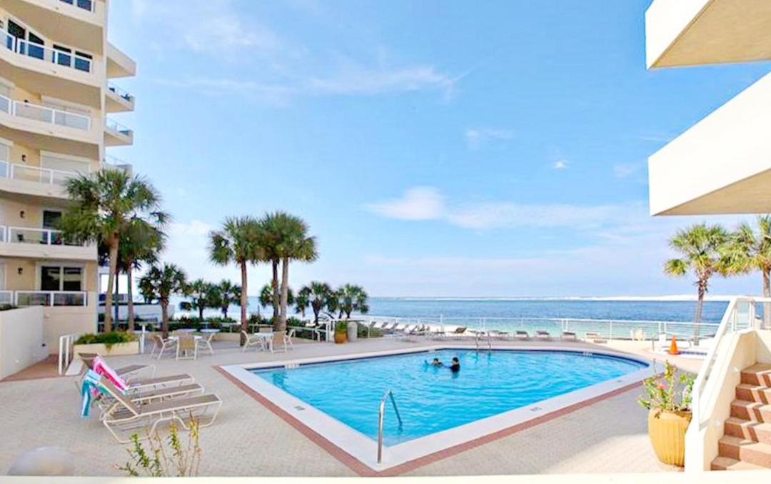 Photo of Patio Balcony in Holiday Isle