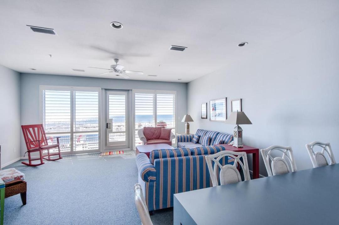 Photo of Others in White Sands