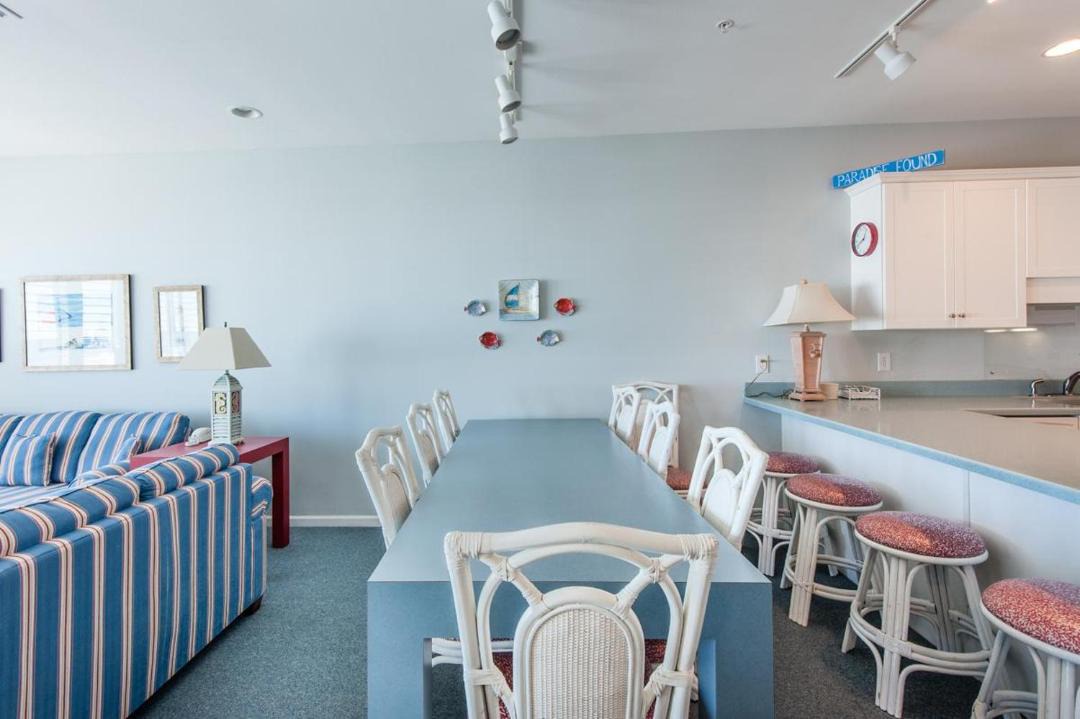 Photo of Others in White Sands