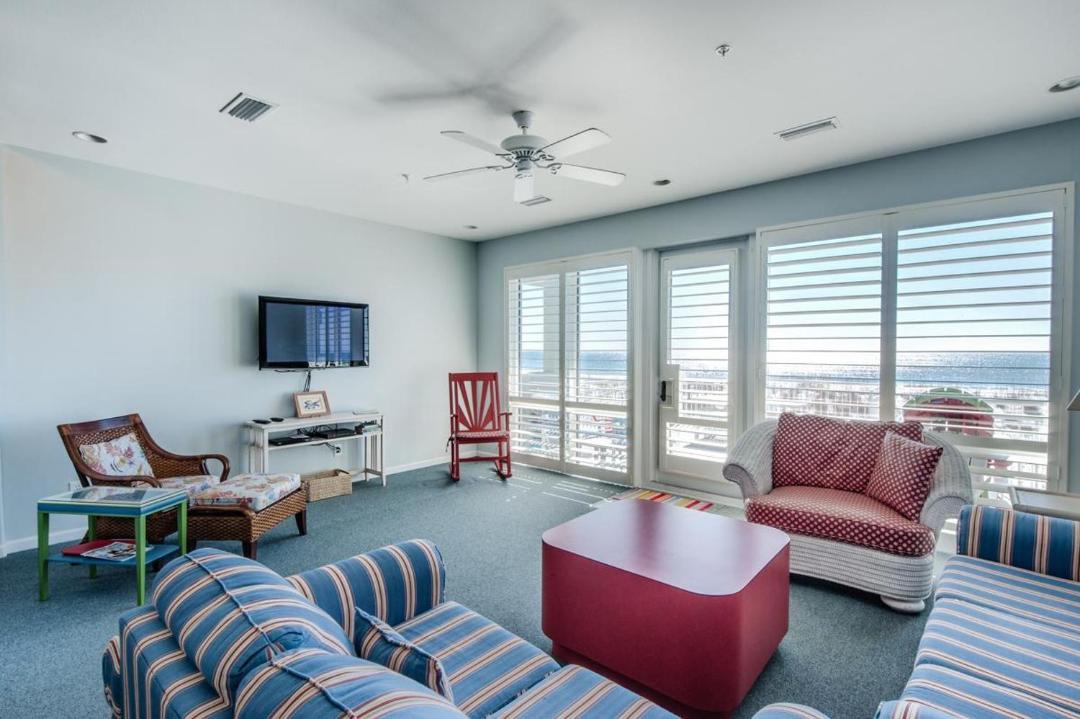 Photo of Others in White Sands