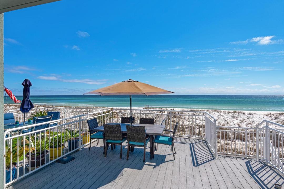 Photo of Patio Balcony in White Sands
