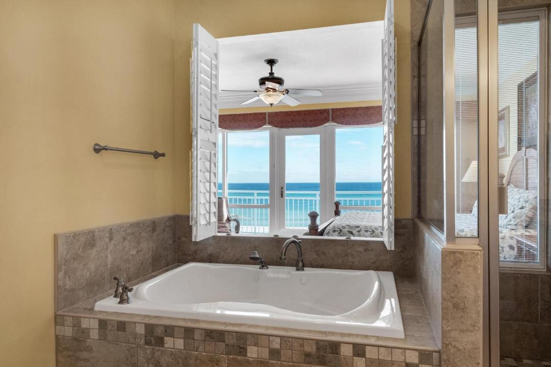 Photo of Bathroom in White Sands