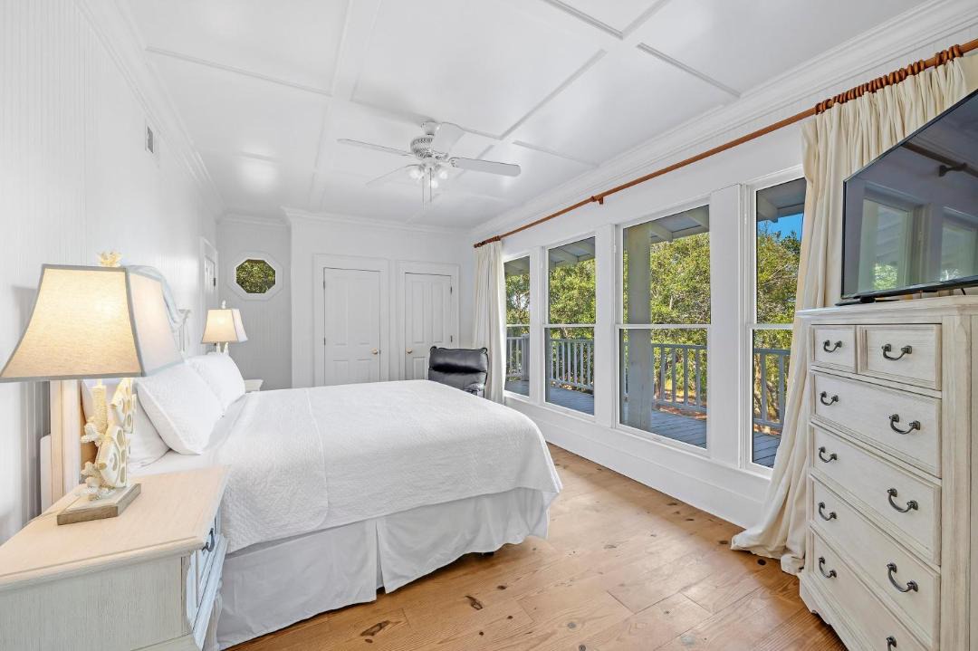 Photo of Bedroom in Ono Island