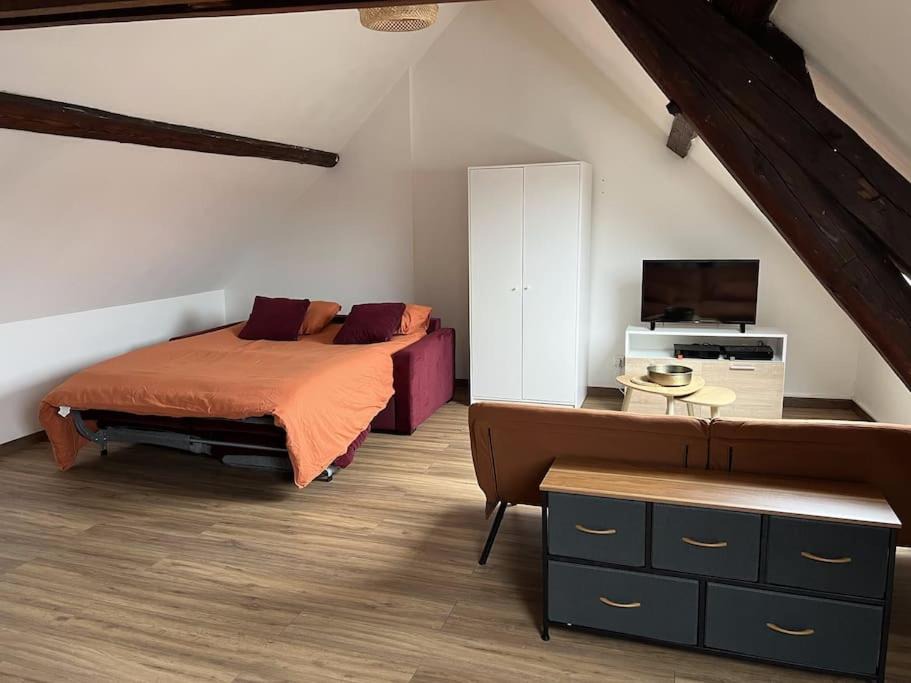 Photo of Bedroom in Aulnoy-lez-Valenciennes