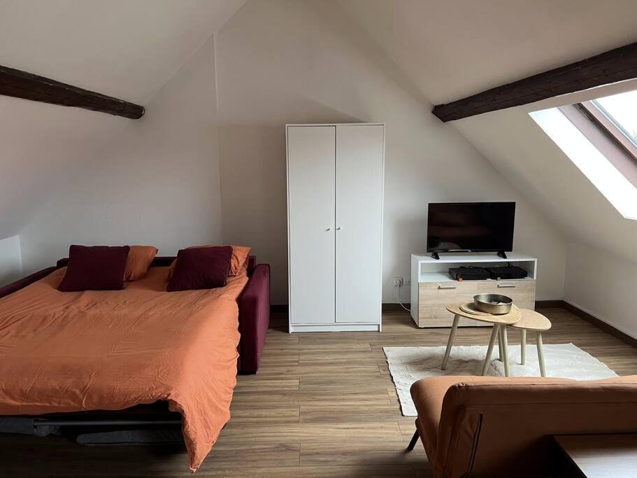 Photo of Bedroom in Aulnoy-lez-Valenciennes