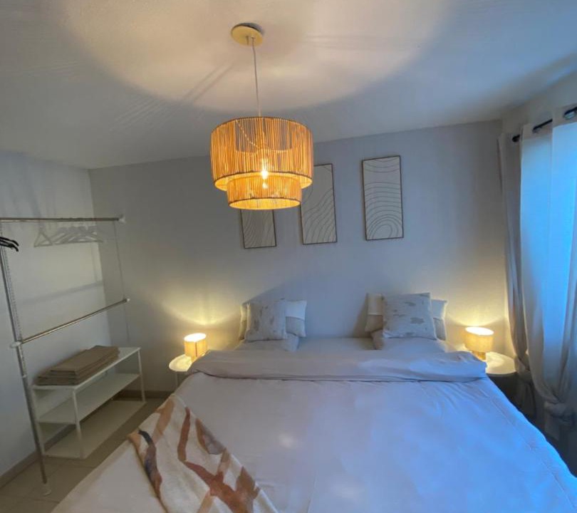 Photo of Bedroom in Gares