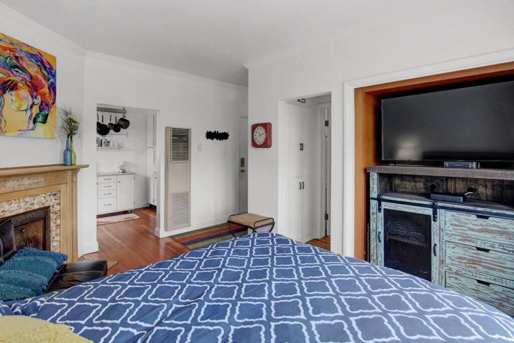 Photo of Bedroom in Lower Avenues