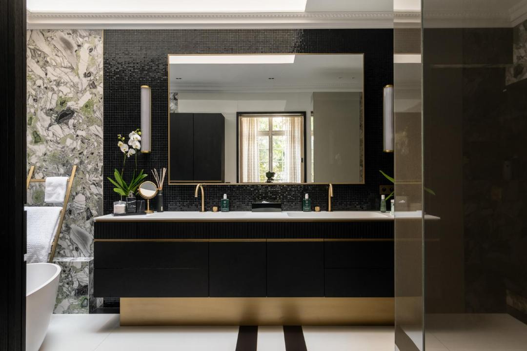 Photo of Bathroom in Porte-Dauphine