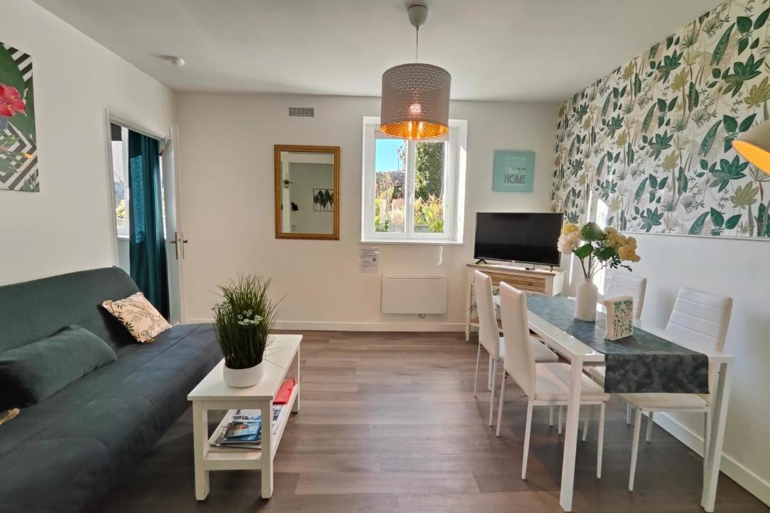 Photo of Others in Esperance-Cottages