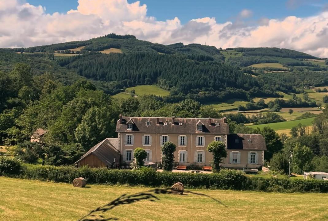 Photo of Others in Larochemillay