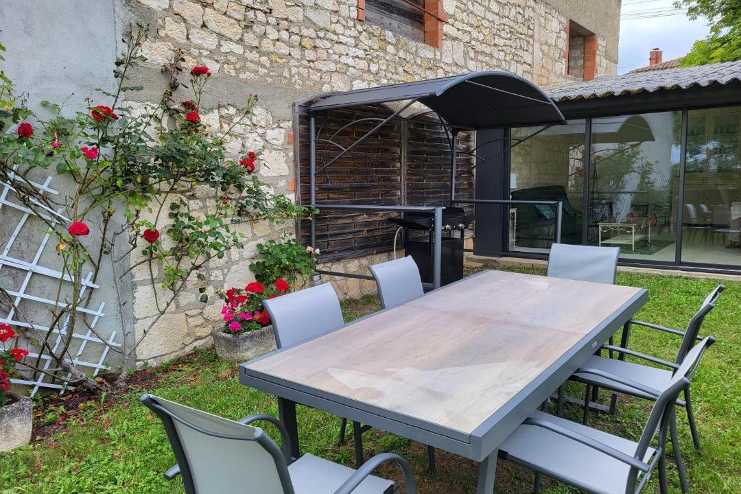 Photo of Others in Noailles