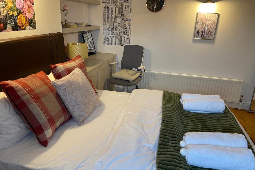 Photo of Others in Berrylands