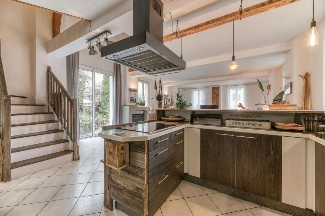 Photo of Kitchen in Theys