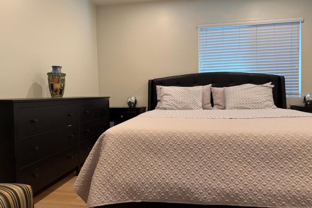Photo of Bedroom in Pasadena
