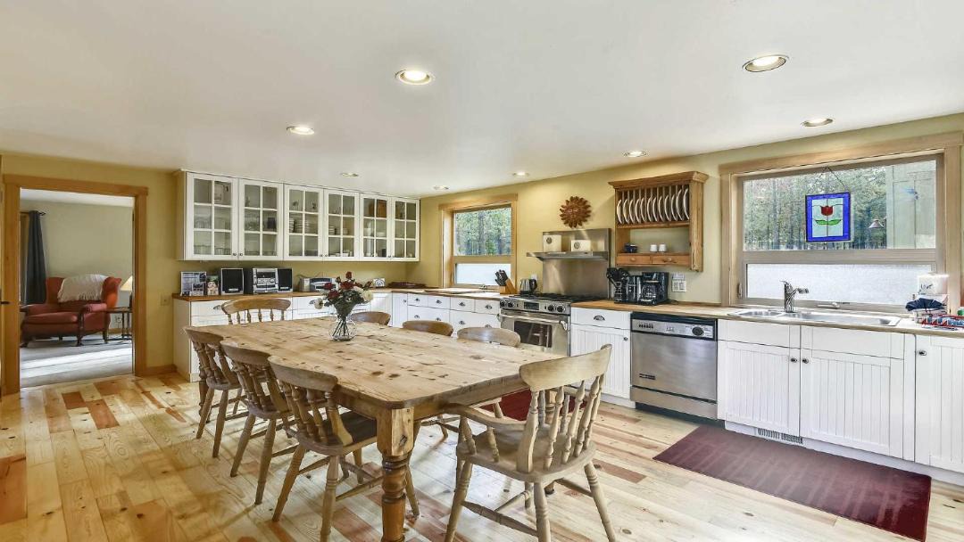 Photo of Kitchen in Sunriver