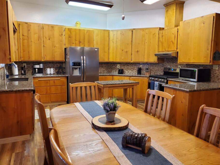 Photo of Kitchen in Groveland