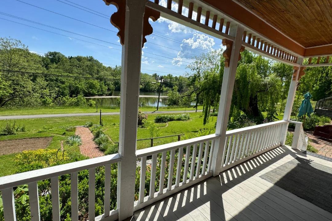 Photo of Patio Balcony in Kingsport
