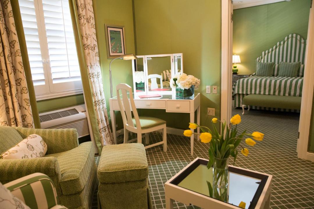 Photo of Livingroom in Palm Beach