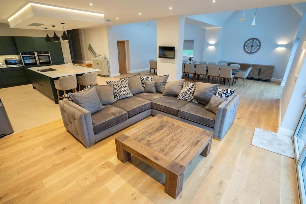 Photo of Livingroom in Barnt Green