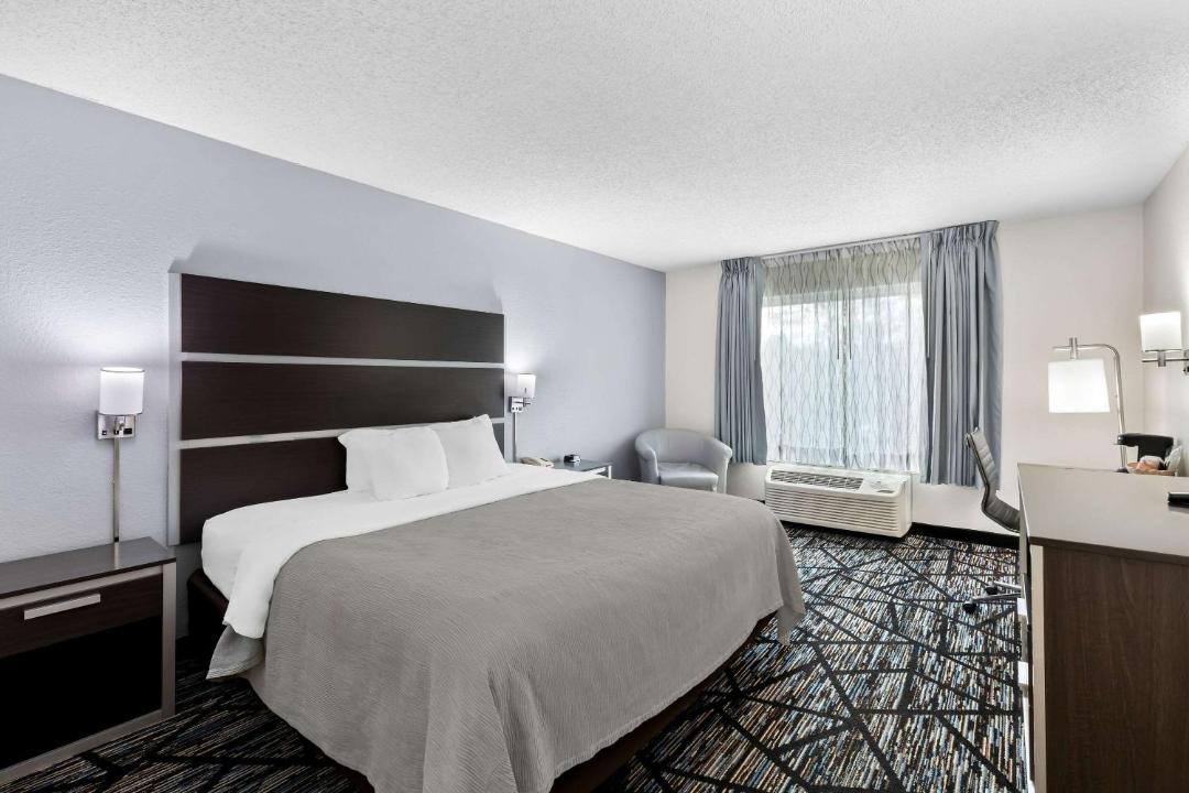 Photo of Bedroom in Northlake