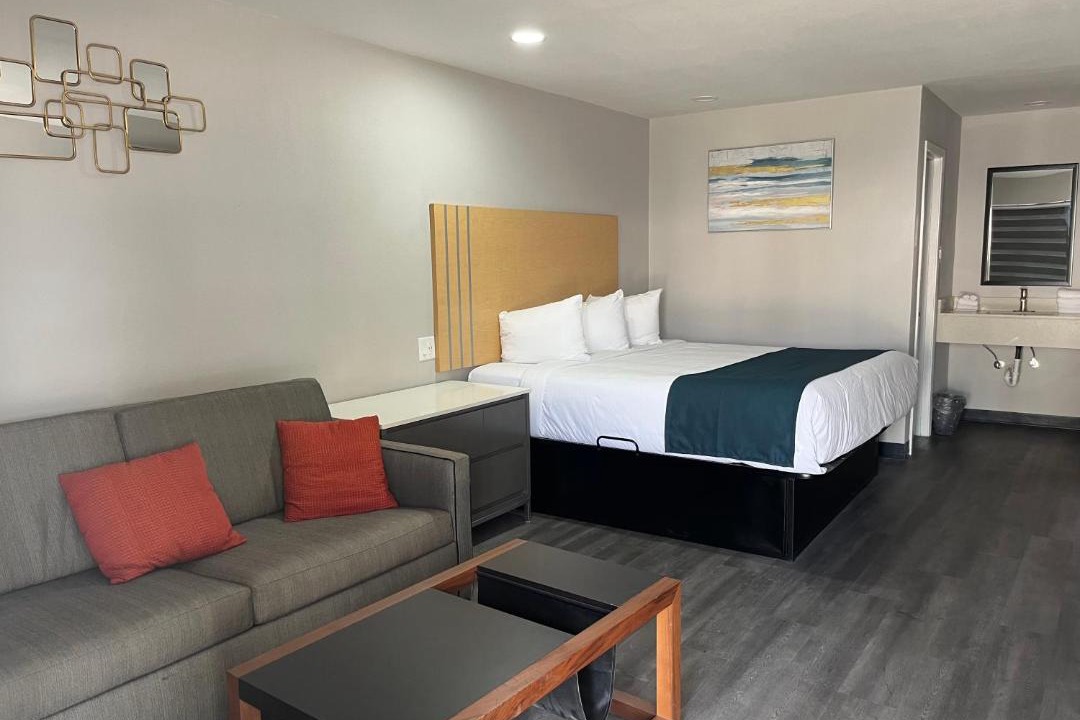 Photo of Bedroom in Uvalde