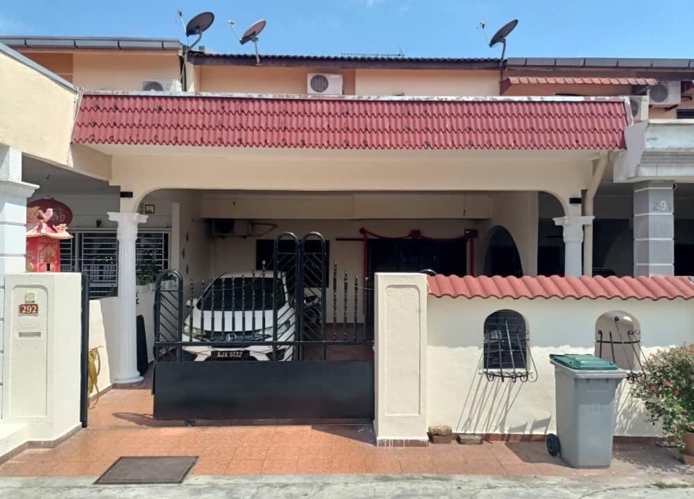 Photo of Others in Bahau