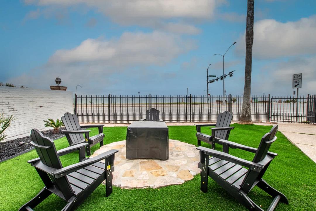 Photo of Others in Del Mar