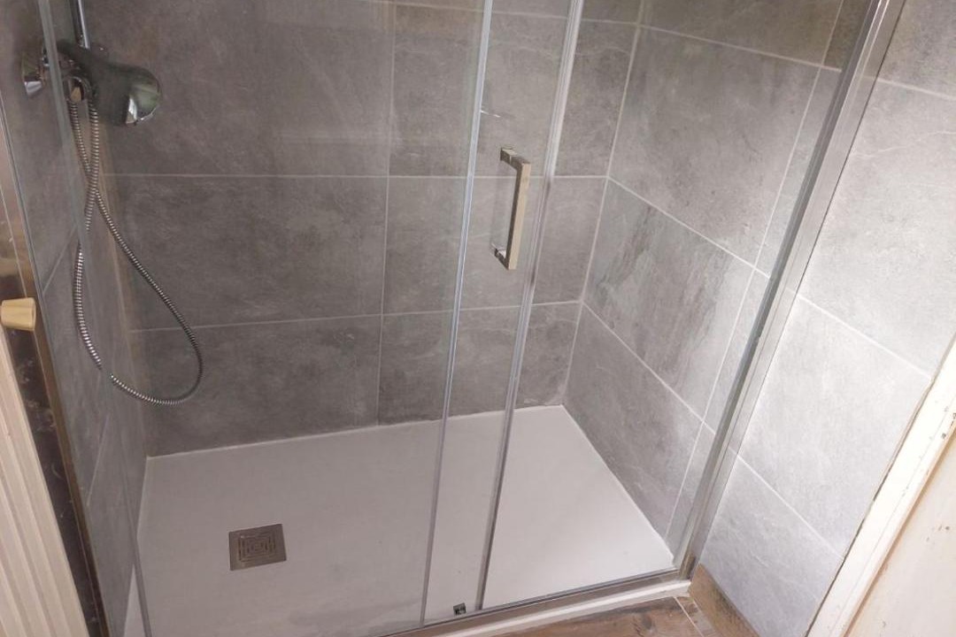 Photo of Bathroom in Campan