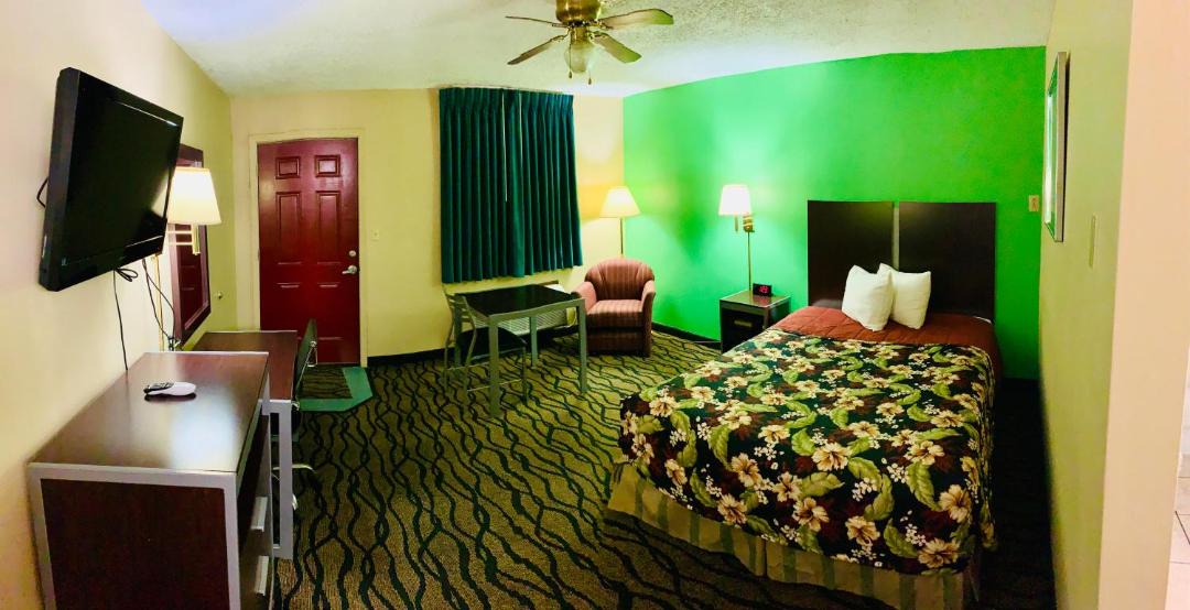 Photo of Bedroom in Liberal