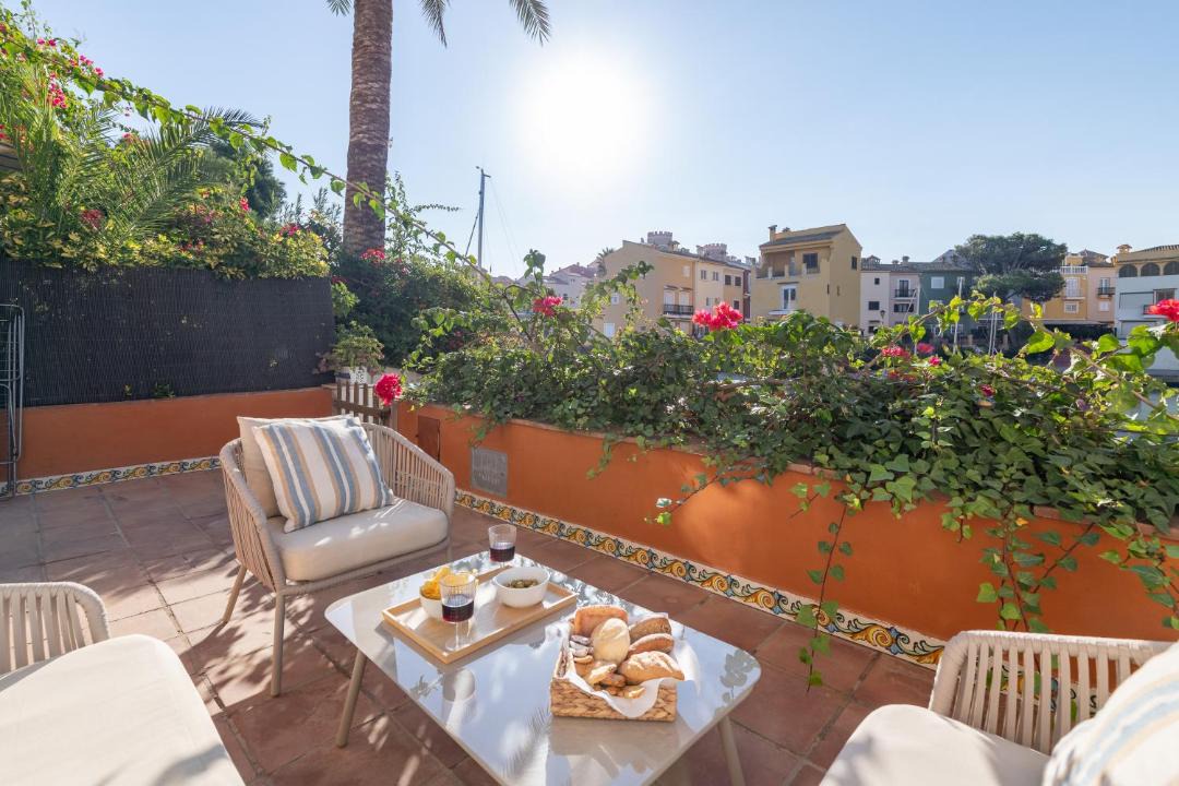 Photo of Patio Balcony in Port Saplaya