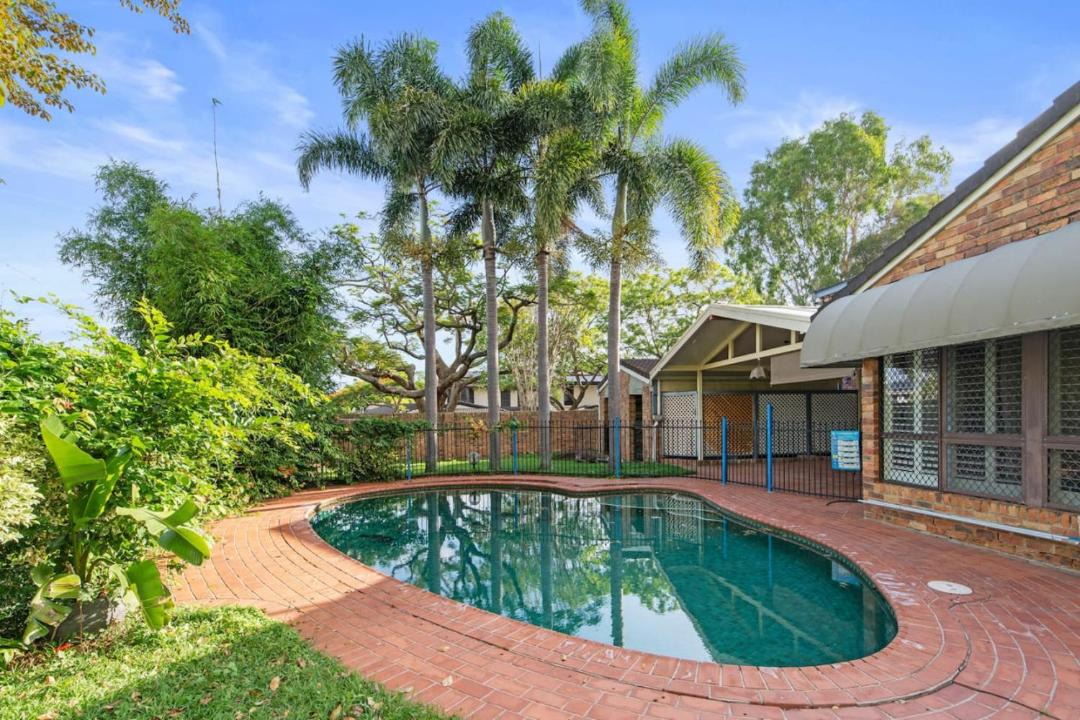 Photo of Others in Robertson