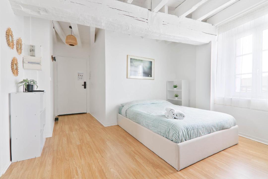 Photo of Bedroom in Etampes