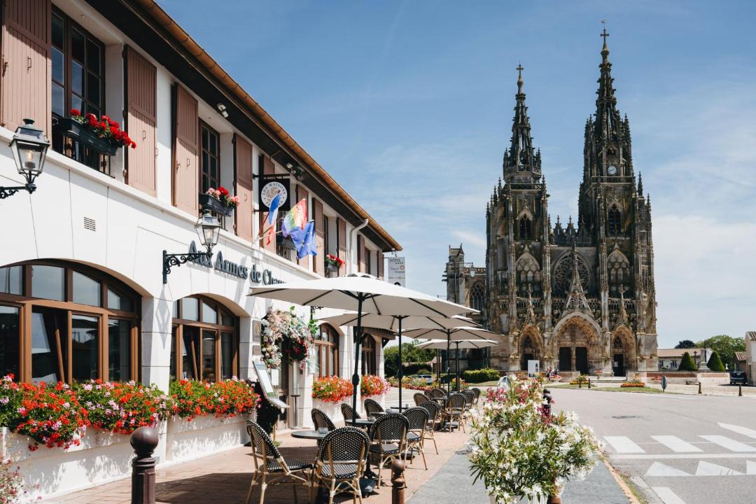 Photo of Others in L'Epine