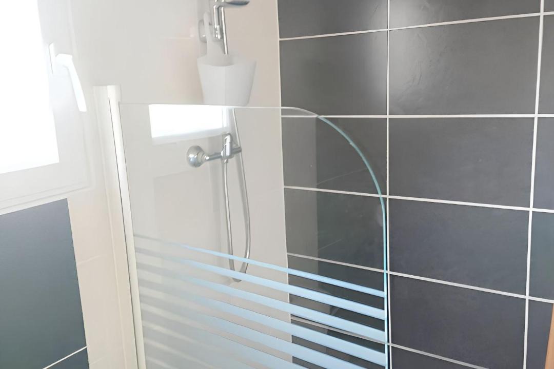 Photo of Bathroom in Penne-d'Agenais