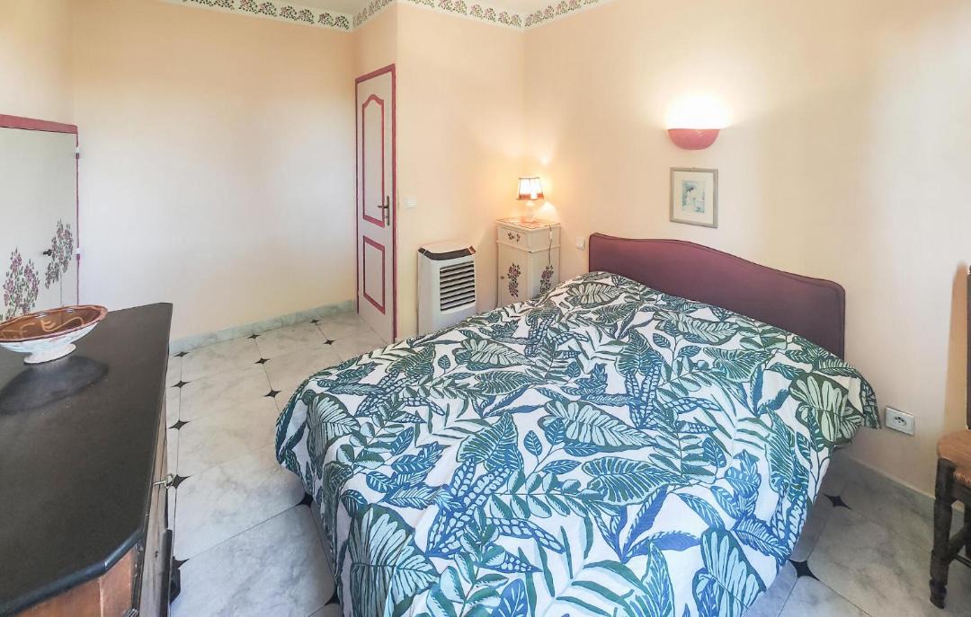 Photo of Others in Cruzy