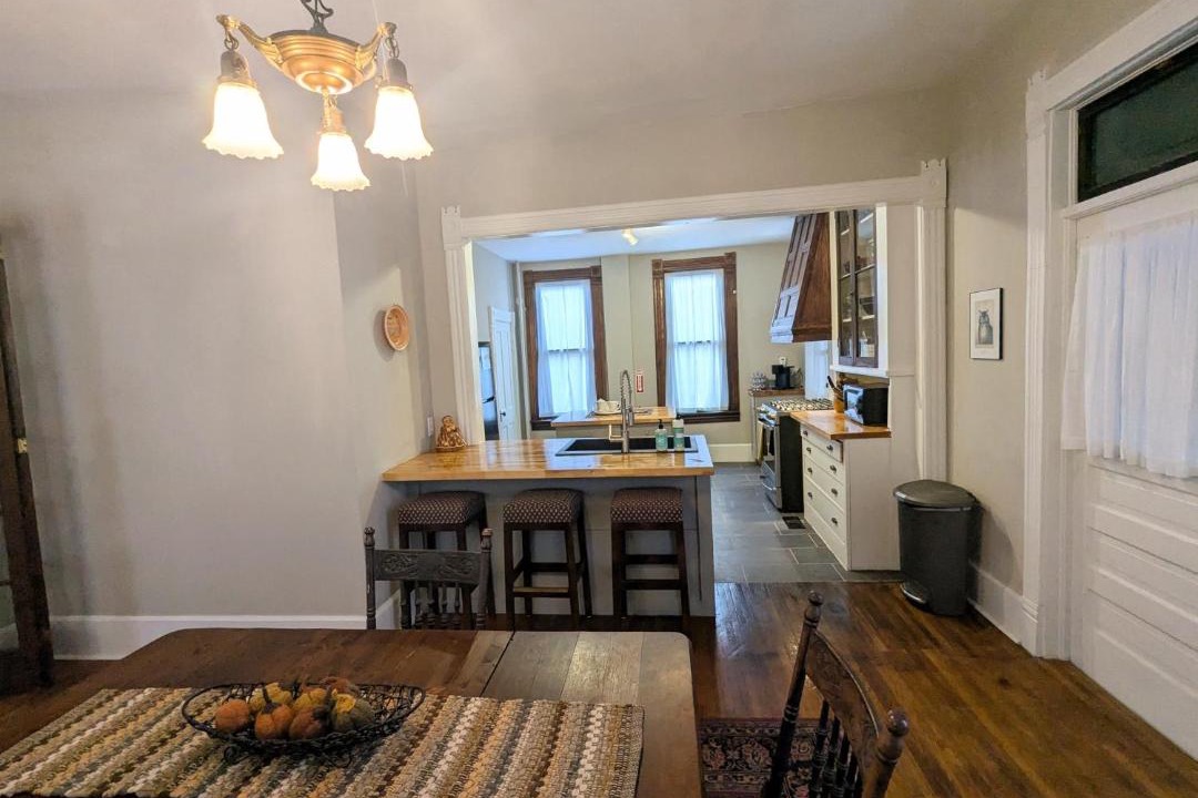 Photo of Others in Hannibal