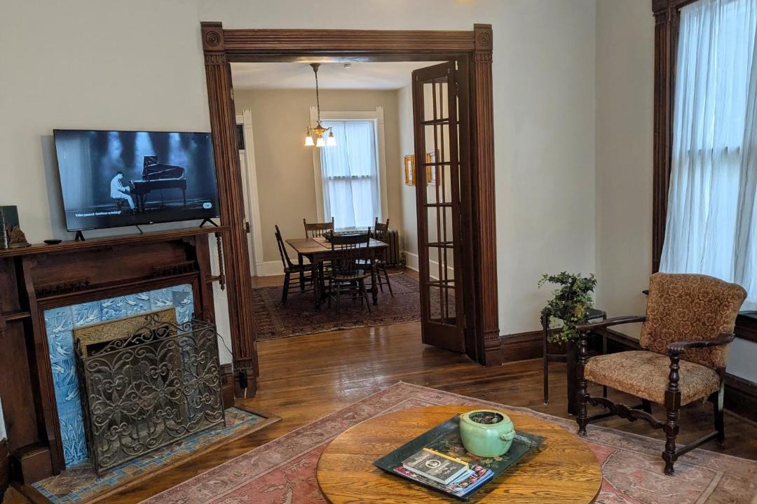 Photo of Others in Hannibal