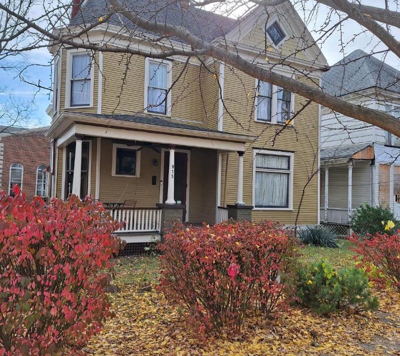 Photo of Others in Hannibal